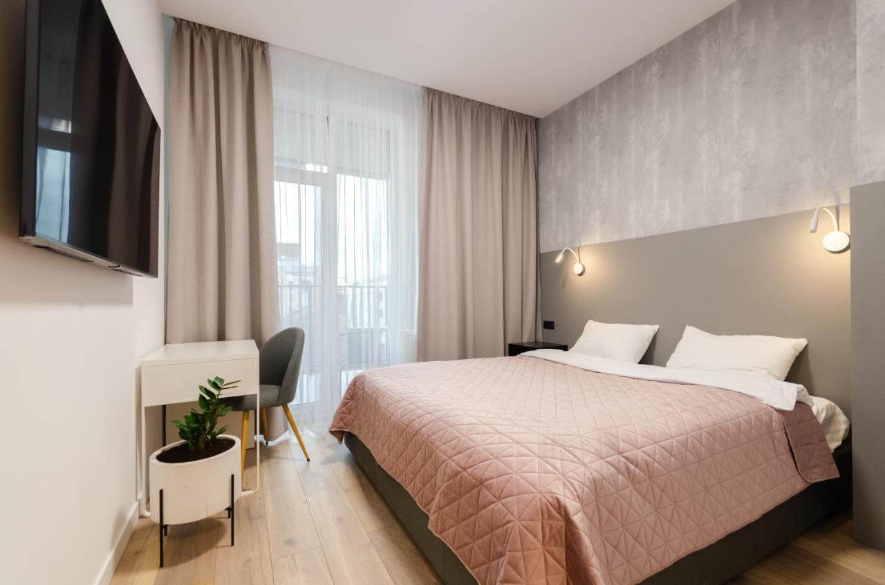 Petrovdom 160-161-166-3A-3B-131A-104A In Beautiful Apartments In Rc "Yaroslaviv Grad" Kiev Esterno foto